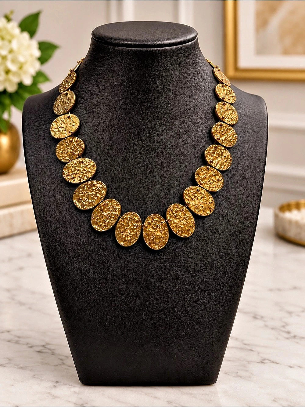 Vintage Anne Dick Hammered Gold Disc Necklace 16” Signed Brutalist Modernist